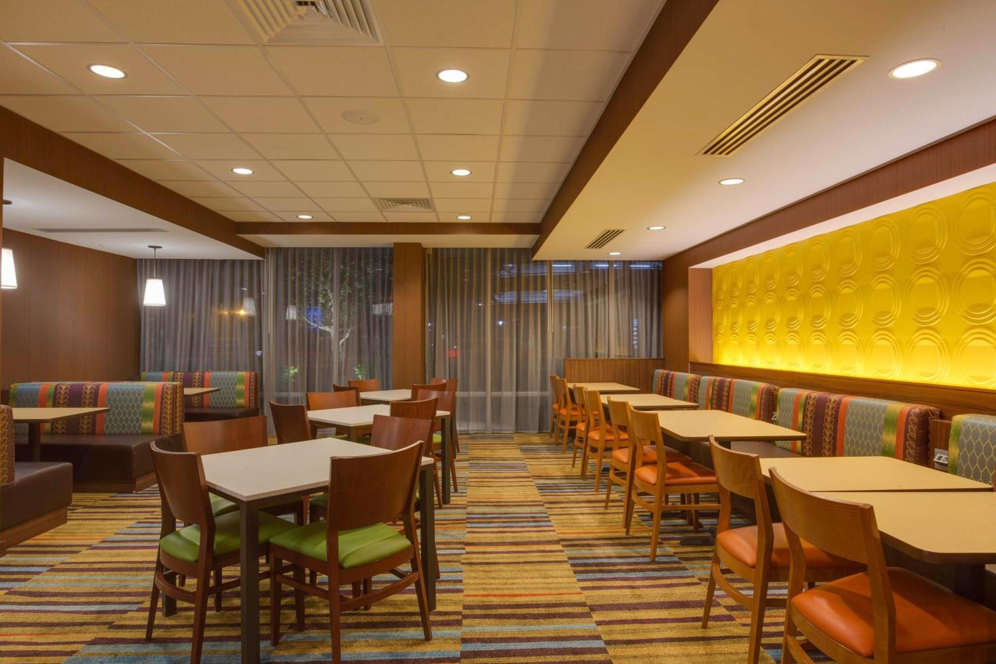 Fairfield Inn & Suites By Marriott Fort Lauderdale Downtown/Las Olas Exterior photo